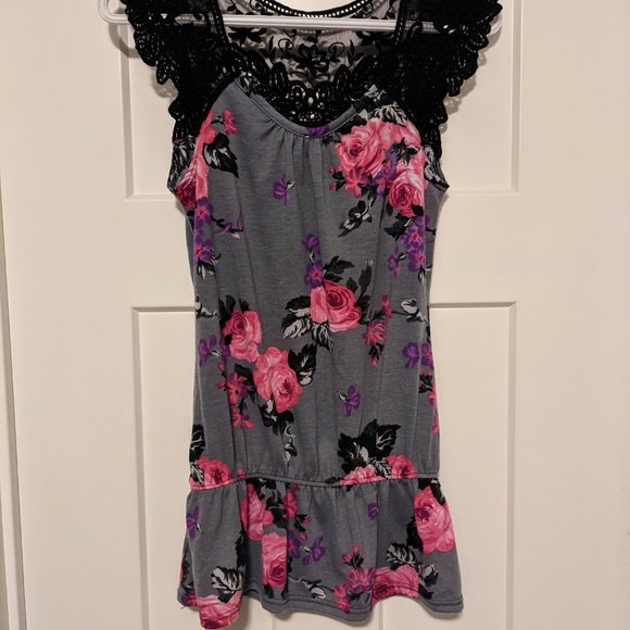 Ladies top - Picture 6 of 6